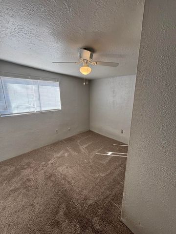 427 Odelia Road NE, Corrales, NM 87048