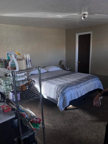 427 Odelia Road NE, Corrales, NM 87048