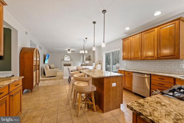 542 HARTFORD ROAD, Mount Laurel, NJ 08054