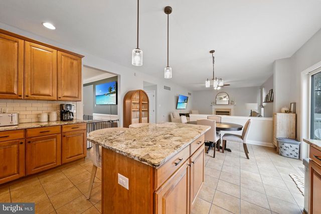 542 HARTFORD ROAD, Mount Laurel, NJ 08054