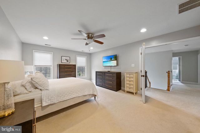 542 HARTFORD ROAD, Mount Laurel, NJ 08054