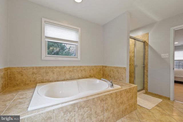 542 HARTFORD ROAD, Mount Laurel, NJ 08054