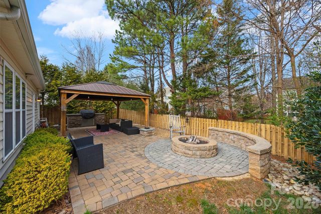 417 Silver Cypress Lane, Fort Mill, SC 29708