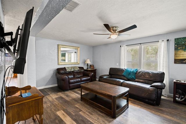 8343 YELLOW PINE AVENUE, Brooksville, FL 34613