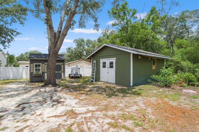 8343 YELLOW PINE AVENUE, Brooksville, FL 34613