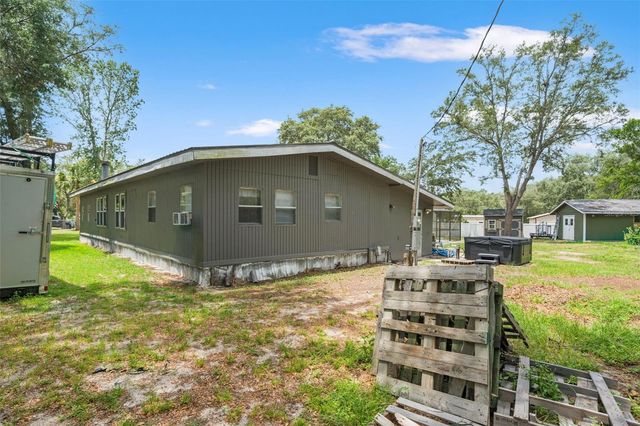 8343 YELLOW PINE AVENUE, Brooksville, FL 34613
