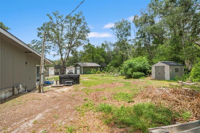 8343 YELLOW PINE AVENUE, Brooksville, FL 34613