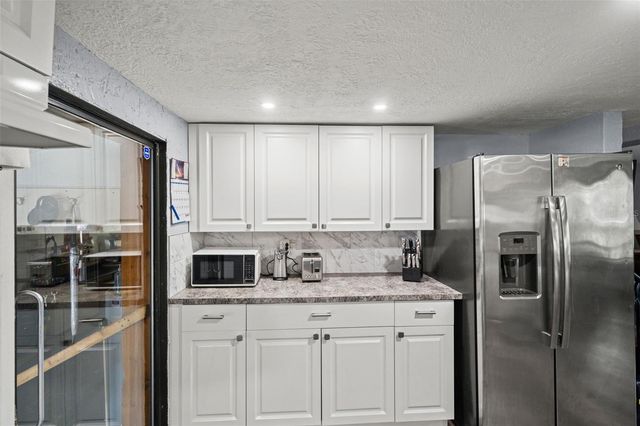 8343 YELLOW PINE AVENUE, Brooksville, FL 34613