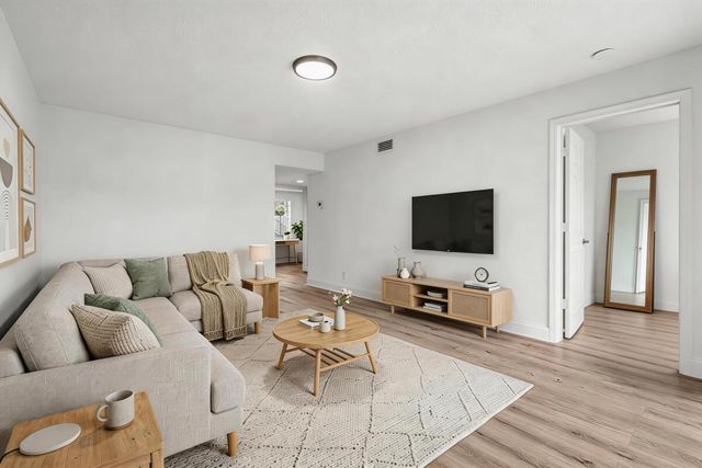 5462 Via Delray Boulevard 123, Delray Beach, FL 33484