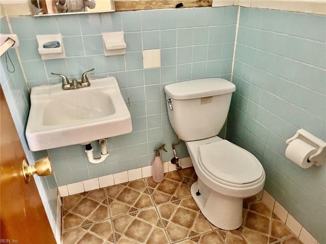 23 Tillerson DR, Newport News, VA 23602