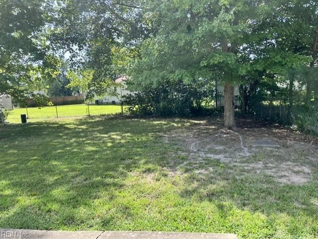 23 Tillerson DR, Newport News, VA 23602