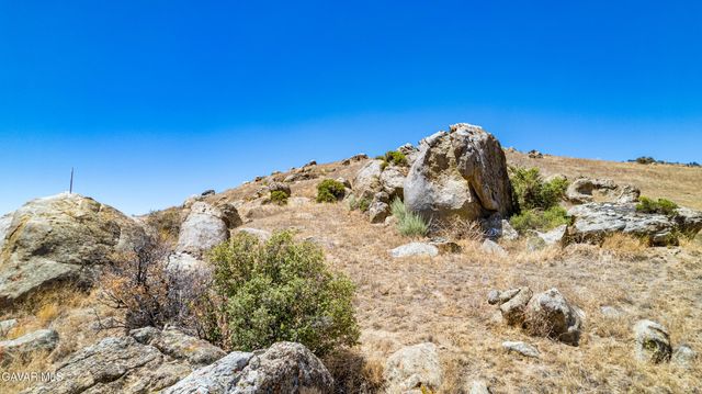 Castle Gate Drive, Tehachapi, CA 93561