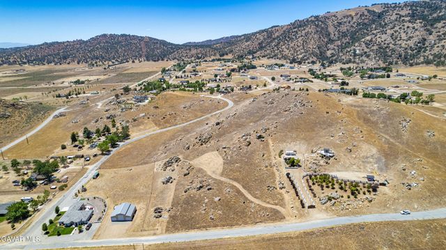 Castle Gate Drive, Tehachapi, CA 93561