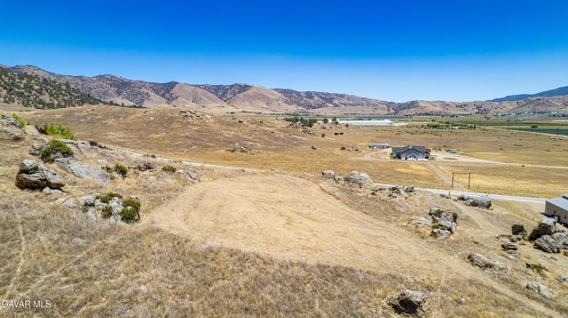 Castle Gate Drive, Tehachapi, CA 93561