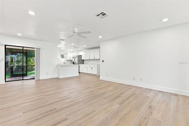 2881 POPPY ROAD, Venice, FL 34293
