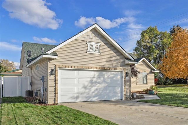 721 S McMillan Rd, Spokane Valley, WA 99016