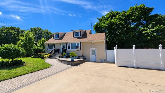 336 Jayne Boulevard, Port Jefferson Station, NY 11776