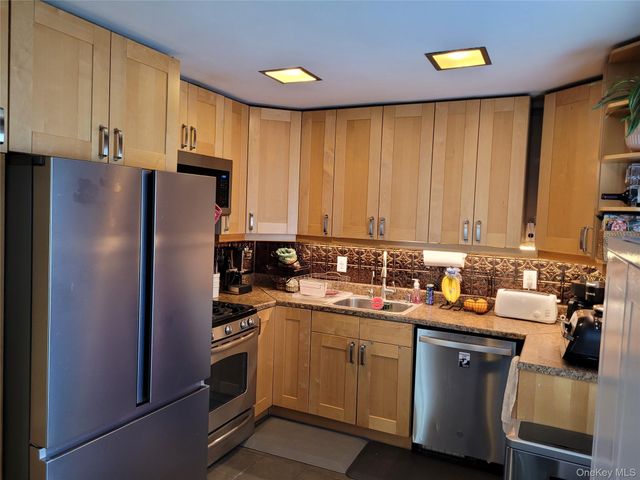 336 Jayne Boulevard, Port Jefferson Station, NY 11776