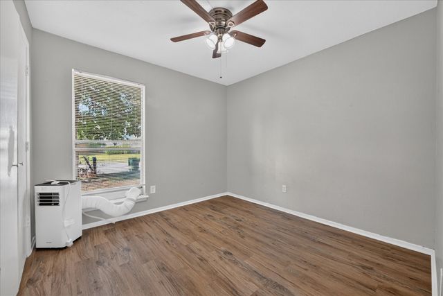 7012 Lincolnshire Lane, North Richland Hills, TX 76182