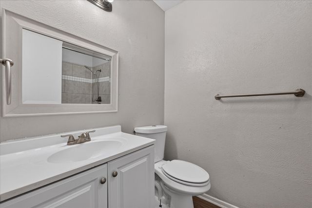 7012 Lincolnshire Lane, North Richland Hills, TX 76182