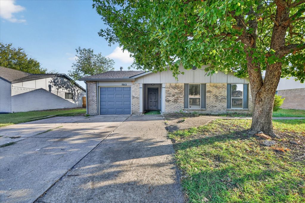 7012 Lincolnshire Lane, North Richland Hills, TX 76182