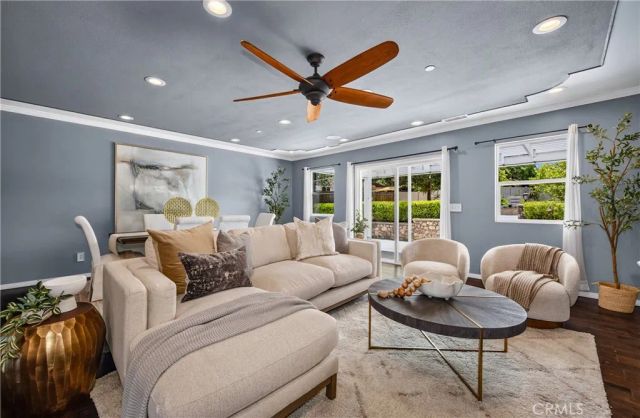 21 W Hilton Avenue, Redlands, CA 92373