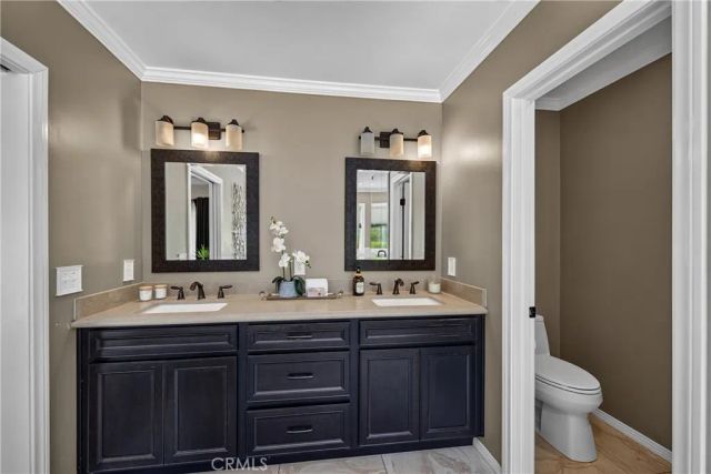 21 W Hilton Avenue, Redlands, CA 92373