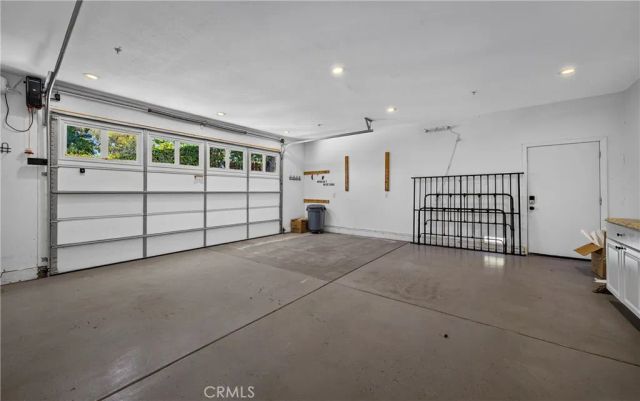 21 W Hilton Avenue, Redlands, CA 92373