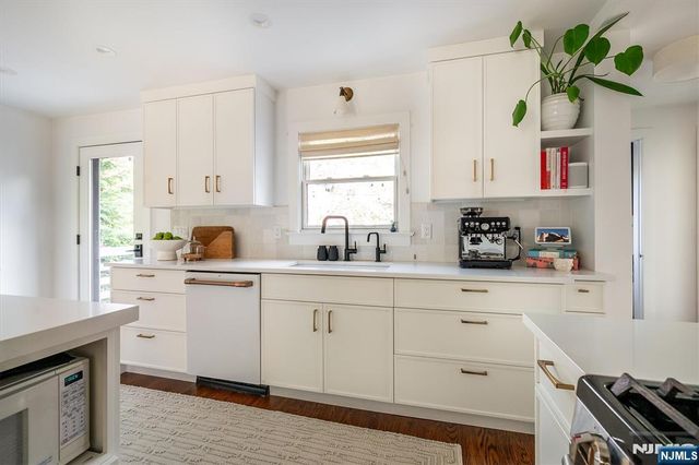 583 Highland Avenue, Montclair, NJ 07043