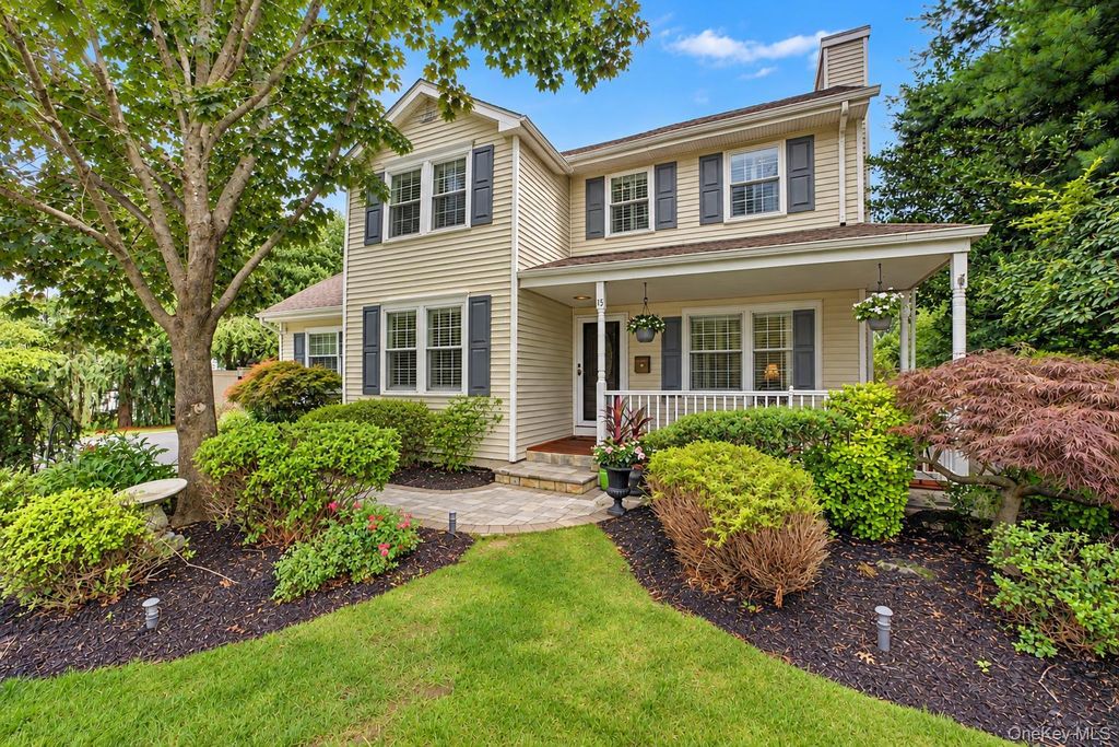 15 Winnecomac Circle, Kings Park, NY 11754 — exterior