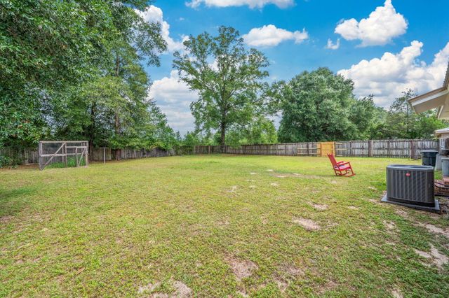 102 Alice Drive, Defuniak Springs, FL 32435