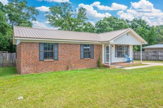 102 Alice Drive, Defuniak Springs, FL 32435