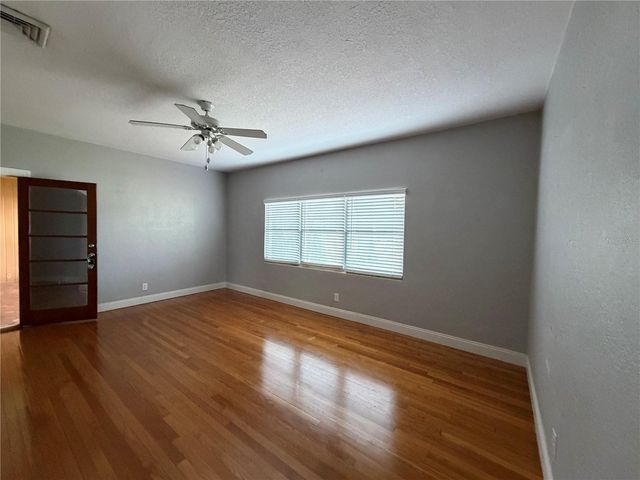 224 W LAKE AVENUE, Auburndale, FL 33823