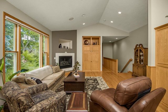 485 Preserve Path, West Saint Paul, MN 55118