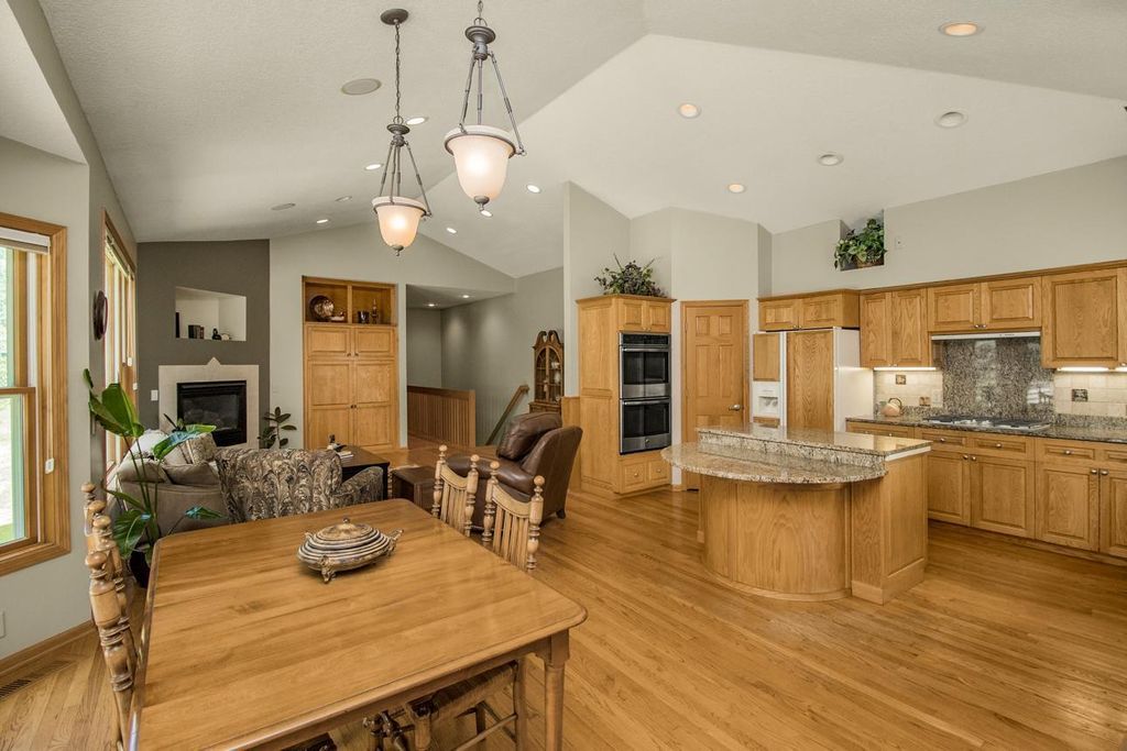 485 Preserve Path, West Saint Paul, MN 55118