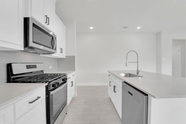 2901 Cantoni Creek, Princeton, TX 75407