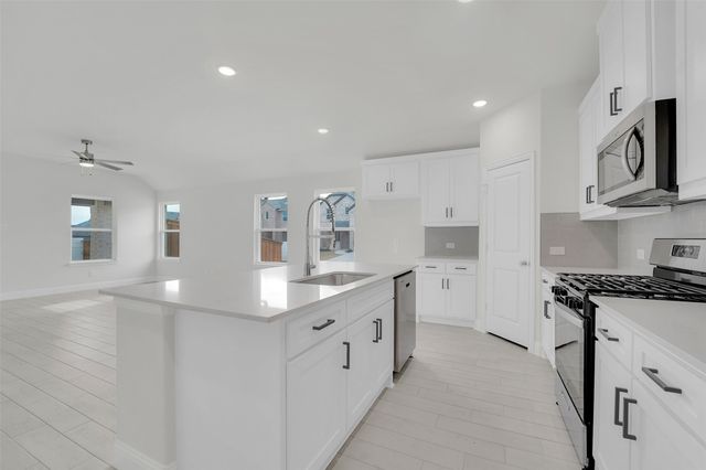 2901 Cantoni Creek, Princeton, TX 75407