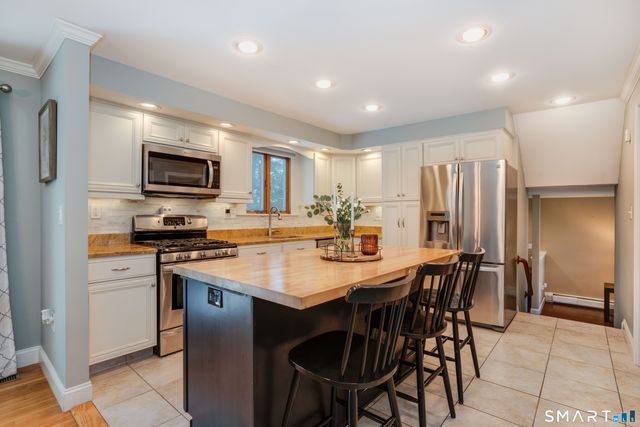 107 Knollwood Road, Rocky Hill, CT 06067