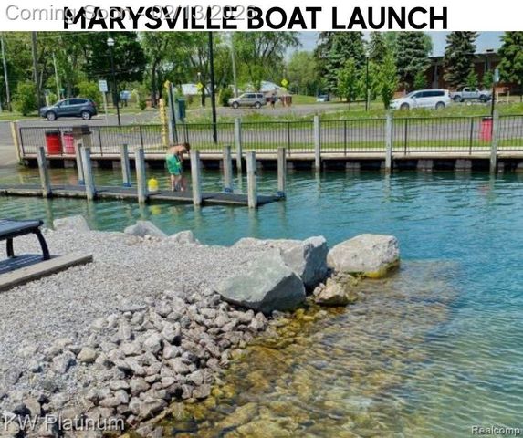 1671 New Jersey Avenue, Marysville, MI 48040