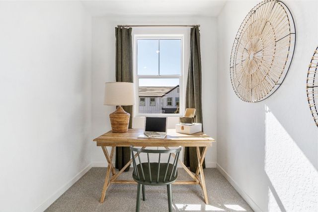 1053 Springtime Avenue, Clovis, CA 93619