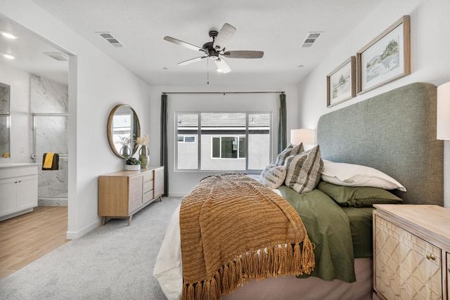 1053 Springtime Avenue, Clovis, CA 93619