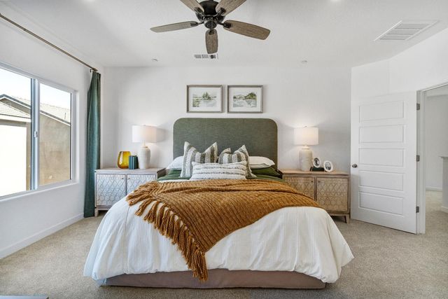 1053 Springtime Avenue, Clovis, CA 93619