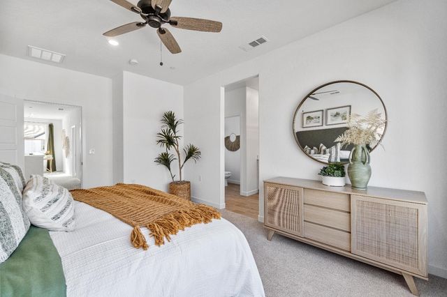 1053 Springtime Avenue, Clovis, CA 93619