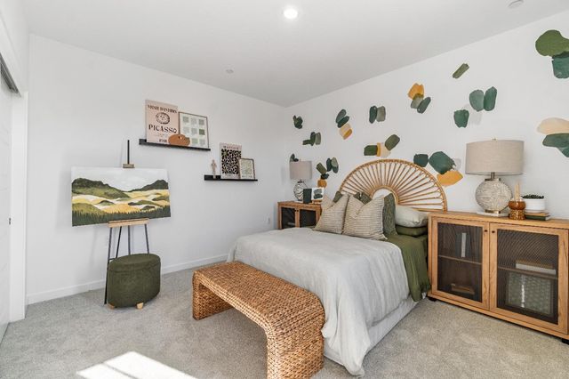 1053 Springtime Avenue, Clovis, CA 93619