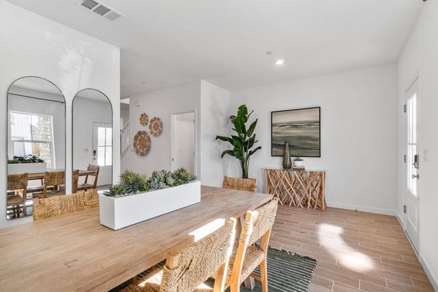 1053 Springtime Avenue, Clovis, CA 93619