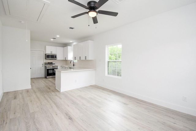 2707 Kirk Street, Houston, TX 77026