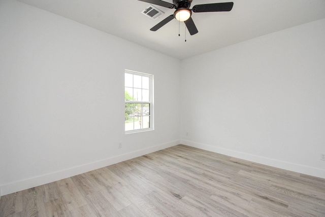 2707 Kirk Street, Houston, TX 77026