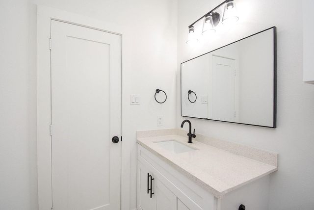 2707 Kirk Street, Houston, TX 77026