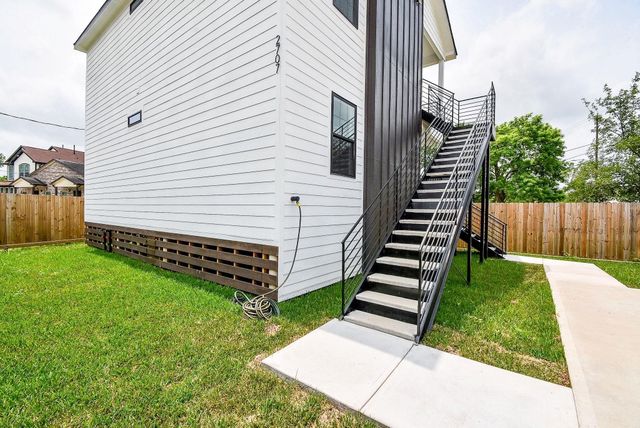 2707 Kirk Street, Houston, TX 77026