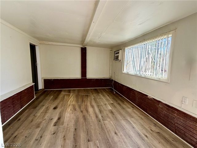 1520 Stewart Avenue, Las Vegas, NV 89101